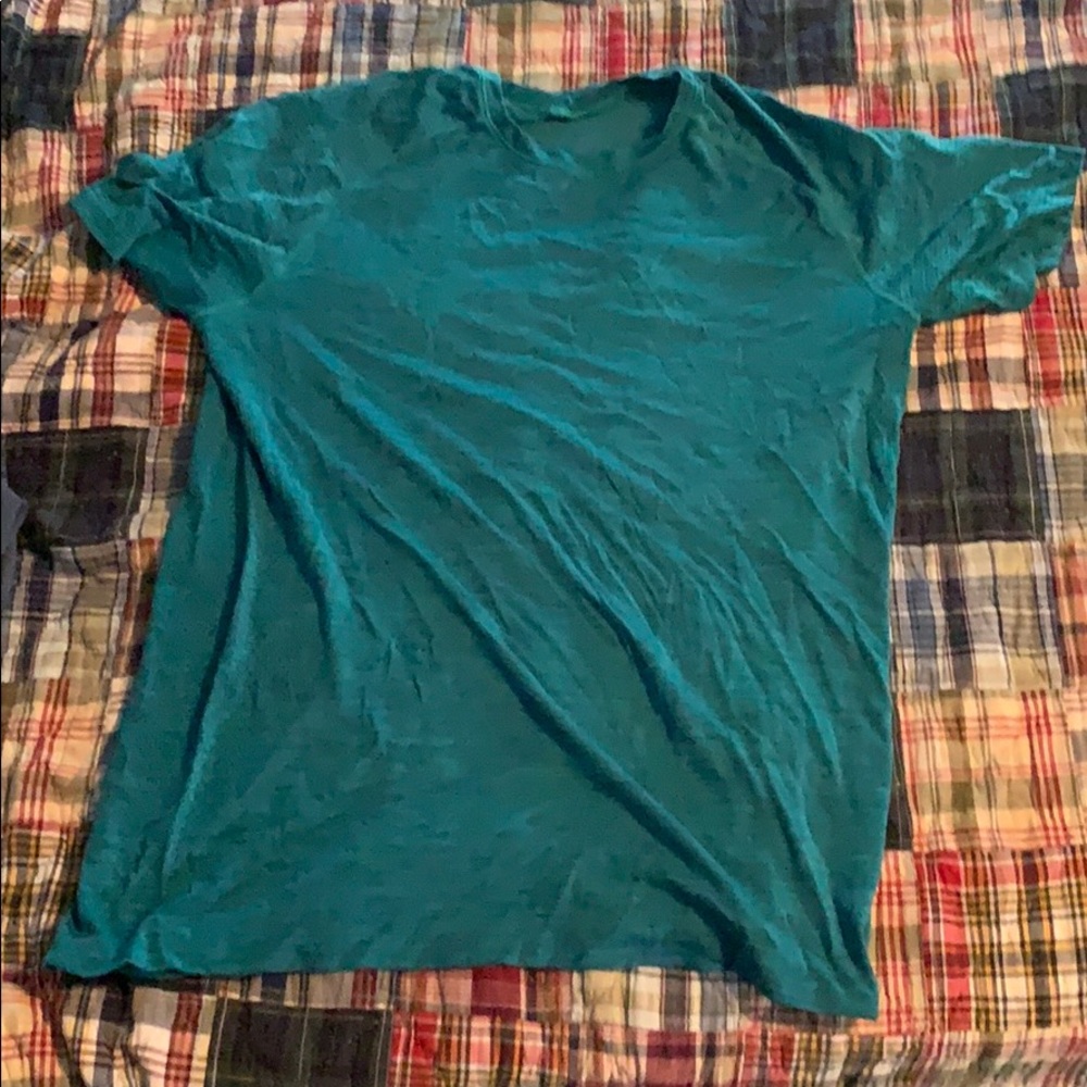 Lululemon basic tee